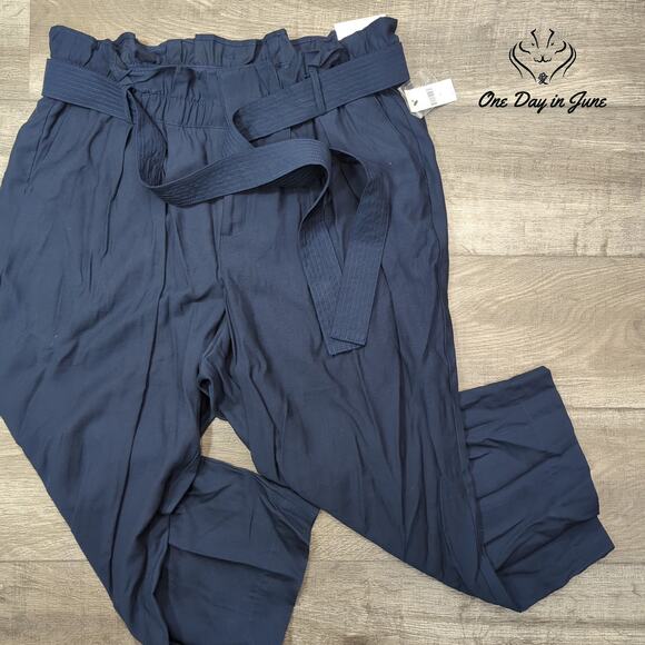 Lane Bryant Ruffle Edge Belted Ankle Pants Size 18 - Picture 1 of 6